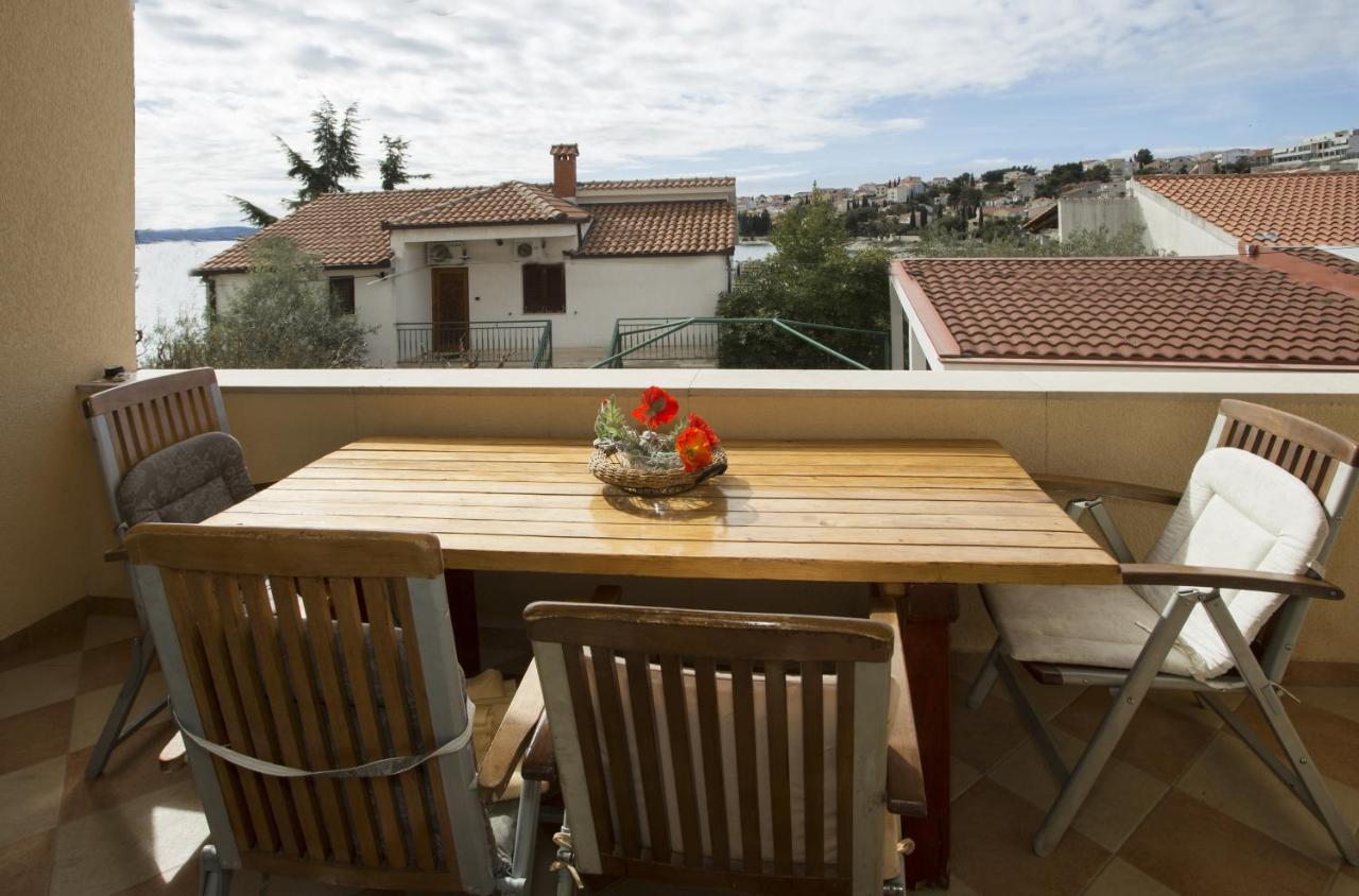 Apartments By The Sea Mavarstica, Ciovo - 12696 Трогир Екстериор снимка