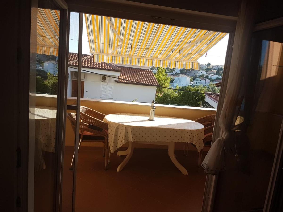 Apartments By The Sea Mavarstica, Ciovo - 12696 Трогир Екстериор снимка