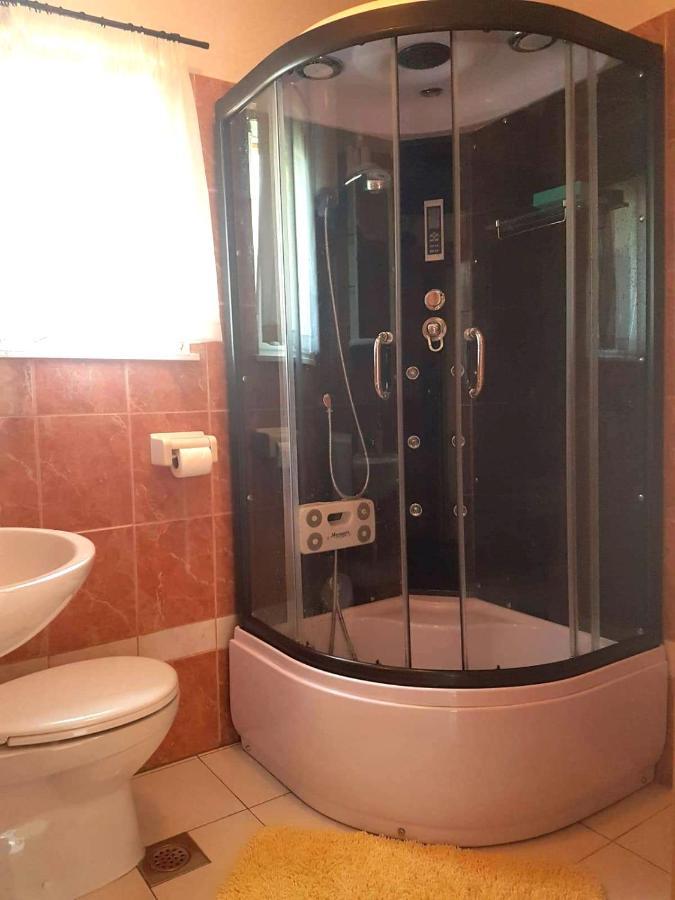 Apartments By The Sea Mavarstica, Ciovo - 12696 Трогир Екстериор снимка